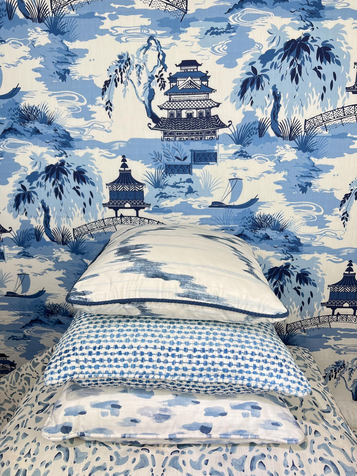 Catwalk Pillow | Blue