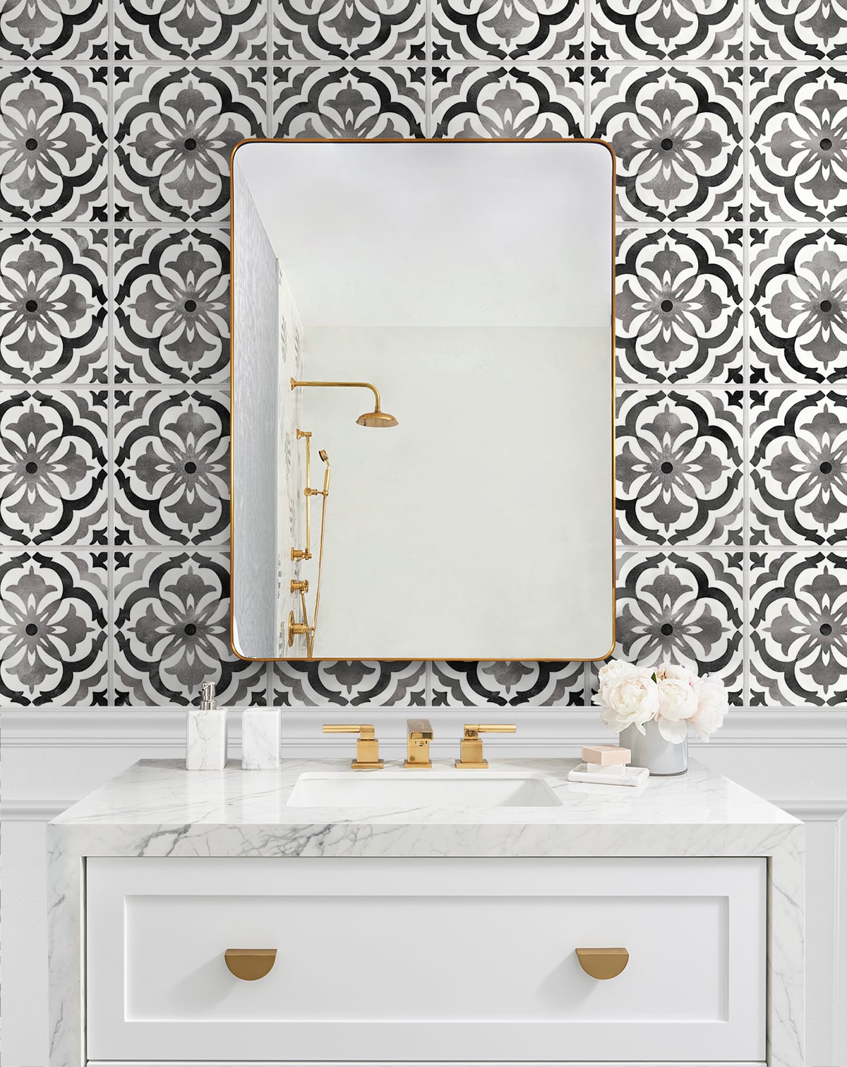 Sorento Tile | Black